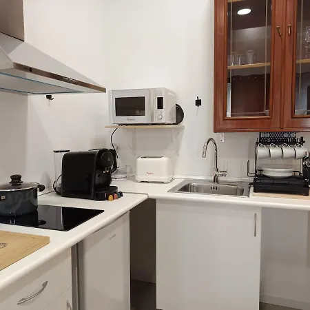 Onak 1 - Parking Gratis - 1cama Y 1sofa Cama *